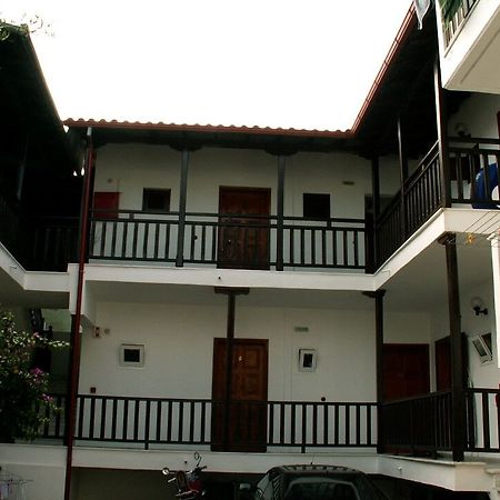 Pella House Hotel Pefkochori Eksteriør billede